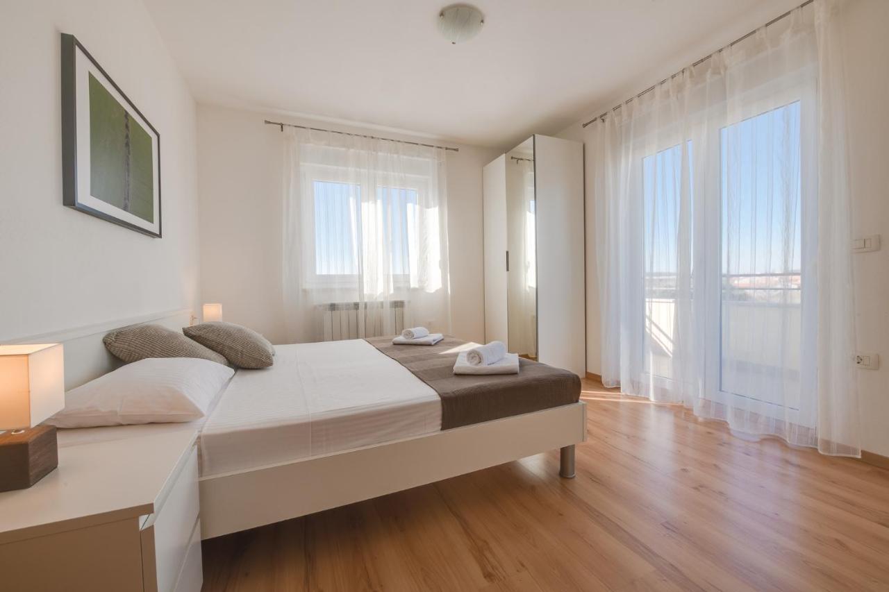 Villa Cera Pula Exteriör bild