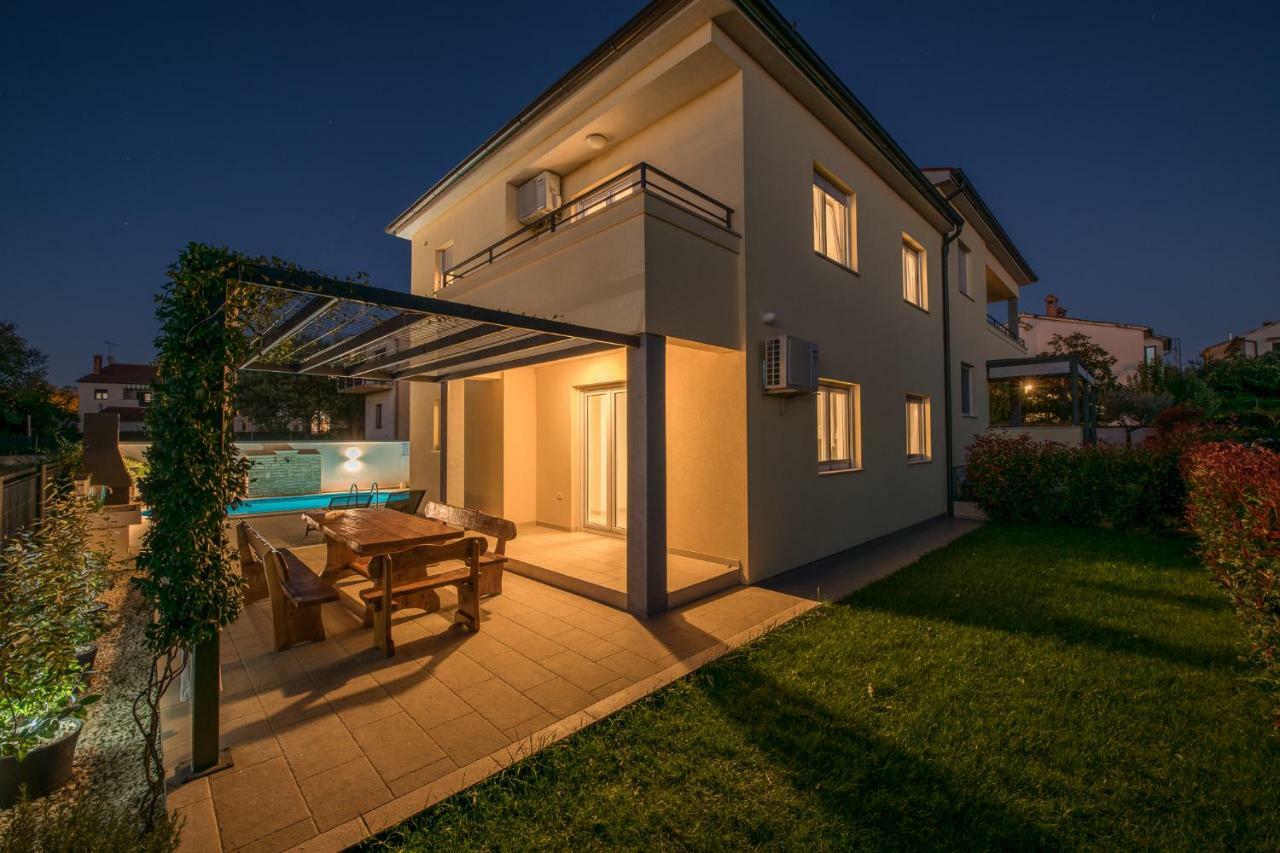 Villa Cera Pula Exteriör bild